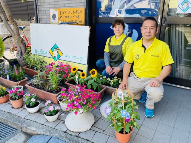 店先のお花を夏のお花に植え替えました　東京都立川市